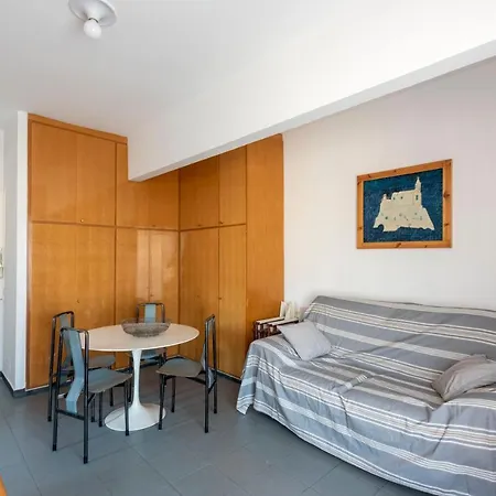 Joivy Cosy Flat With Terrace Near Castle Апартаменты Рапалло