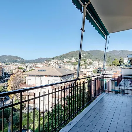 Joivy Cosy Flat With Terrace Near Castle