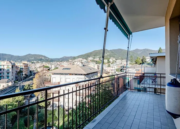 Joivy Cosy Flat With Terrace Near Castle