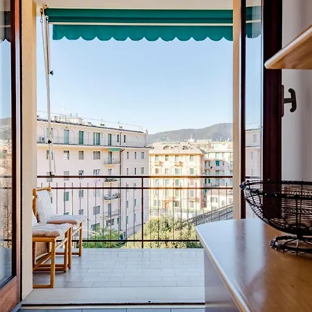 Joivy Cosy Flat With Terrace Near Castle Rapallo