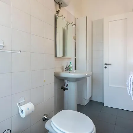 Joivy Cosy Flat With Terrace Near Castle * Rapallo