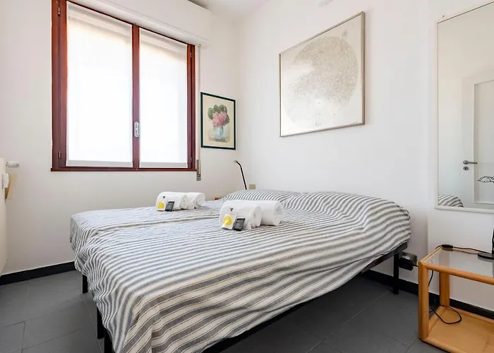 Joivy Cosy Flat With Terrace Near Castle *